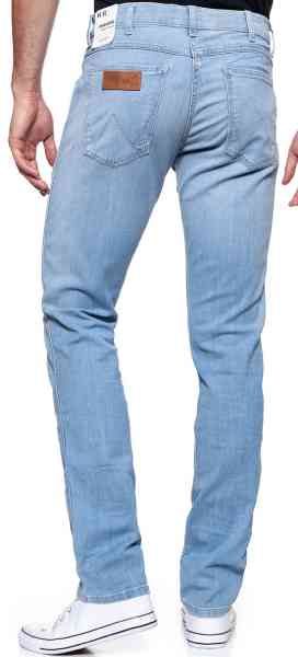 Wrangler Herren Greensboro Brightweight Jeans Hose